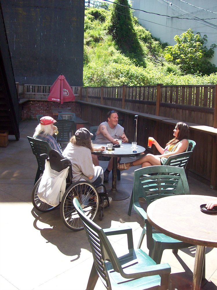 Cambie Hostel Nanaimo นาไนโม ภายนอก รูปภาพ